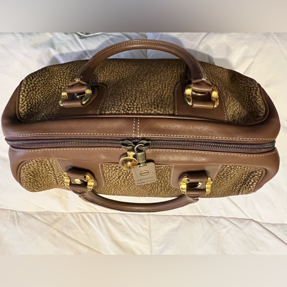 Borbonese Redwall authentic large dome purse. Made in Italy. Quail suede leather - Picture 6 of 16